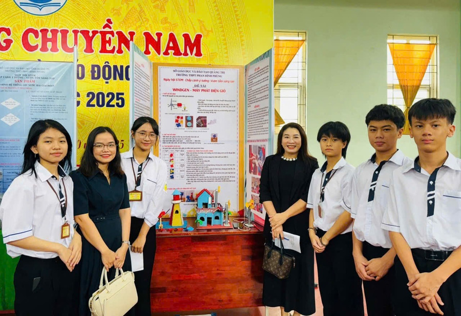Ngày hội STEM của trường THPT Phan Đình Phùng (Quảng Trị).