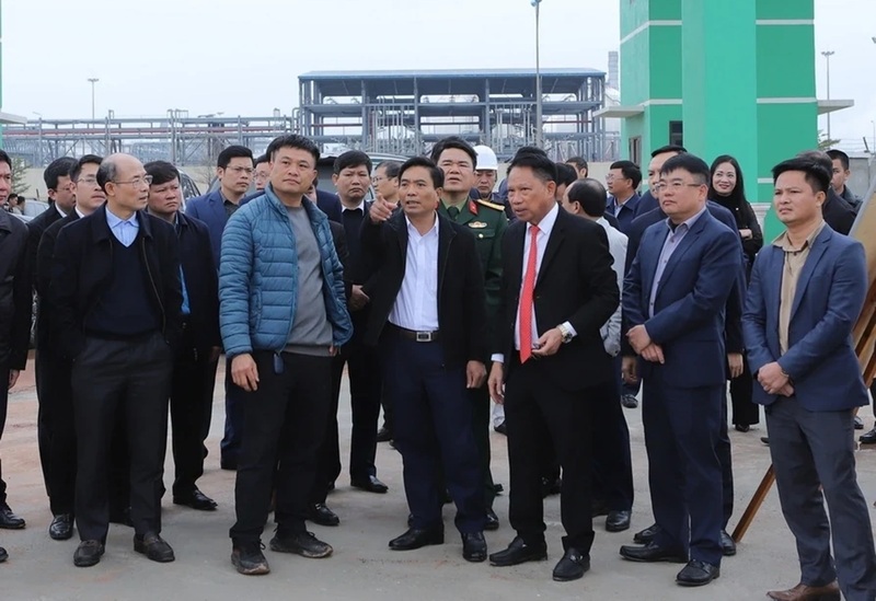 Bí thư Tỉnh ủy Thanh Hóa Nguyễn Doãn Anh kiểm tra tiến độ một số công trình, dự án trọng điểm tại Khu Kinh tế Nghi Sơn. Ảnh: Minh Hiếu