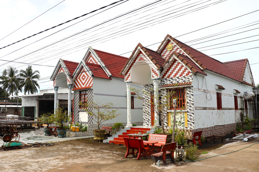 Nhiều hộ đồng bào DTTS ở xã Đá Bạc xây dựng nhà ở khang trang. nha-o-3.jpg