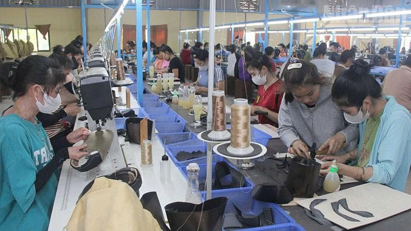 Đào tạo nghề là giải pháp then chốt giúp người dân có việc làm ổn định và thu nhập lâu dài, góp phần giảm nghèo bền vững. 97.jpg