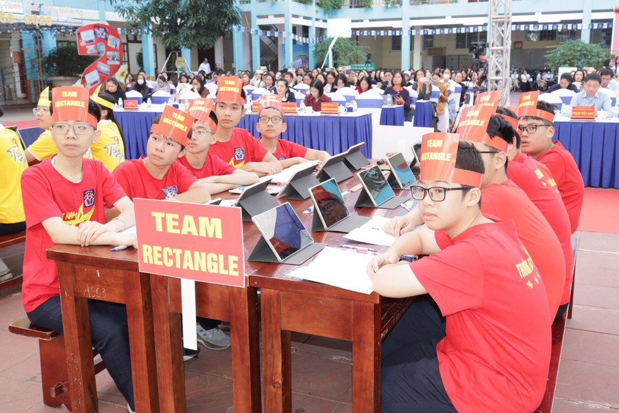 Nhiều em học sinh mong muốn môn thi thứ 3 trong kỳ thi vào 10 là tiếng Anh. 26-thi1.jpg