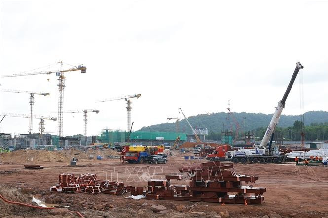Công trường thi công dự án Cảng hàng không quốc tế Phú Quốc. Ảnh: Dương Giang/TTXVN Công trường thi công dự án Cảng hàng không quốc tế Phú Quốc. Ảnh: Dương Giang/TTXVN