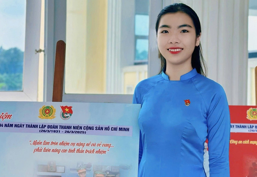 Hoàng Bảo Uyên Nhi.