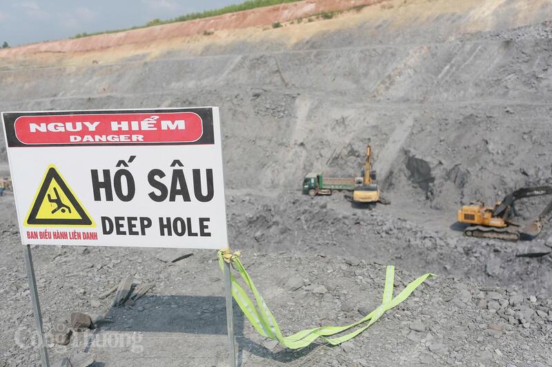 Công tác an toàn luôn được đặt lên hàng đầu trong quá trình thi công. Ảnh: Thanh Tuấn