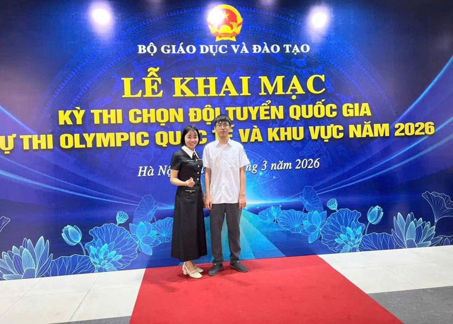 Em Trần Đức Hiếu tại Kỳ thi chọn đội tuyển quốc gia dự thi Olympic môn Tin.