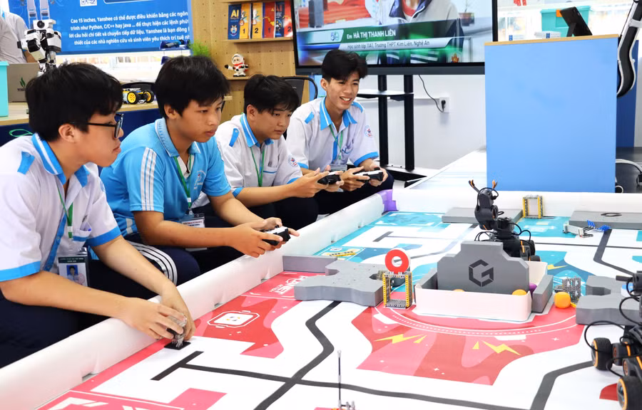 Phòng học STEM tại Trường THPT Đầm Dơi, Cà Mau.