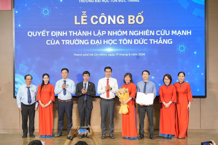Nhóm nghiên cứu Đổi mới trong phân tích và quản trị bền vững doanh nghiệp. 12.jpg