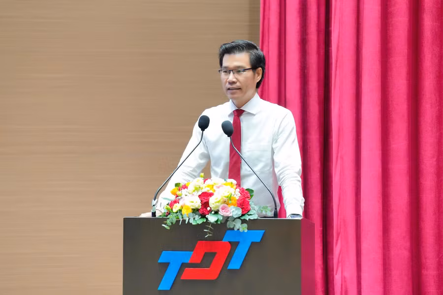 PGS.TS Trần Trọng Đạo, Hiệu trưởng Trường Đại học Tôn Đức Thắng phát biểu tại lễ công bố thành lập các nhóm nghiên cứu mạnh. 14.jpg