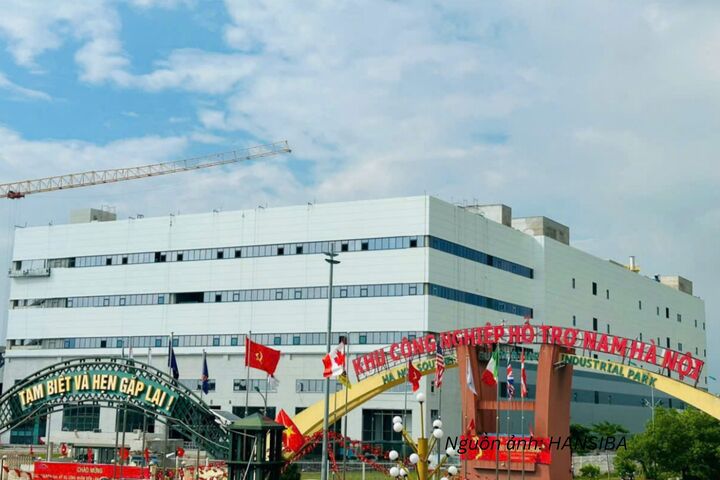 Tổ hợp nhà máy của MITAC Việt Nam tọa lạc trên khu đất CN02 HANSSIP Hà Nội với quy mô 80.000m2, vốn đầu tư ban đầu 66 triệu USD.