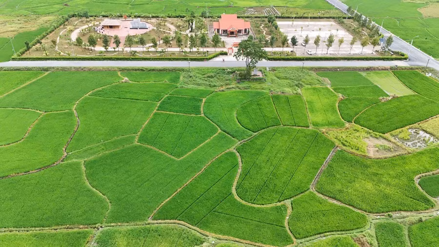 Khu Di tích nơi thành lập cơ sở Đảng Cộng sản đầu tiên của tỉnh Thái Nguyên tại xã La Bằng.