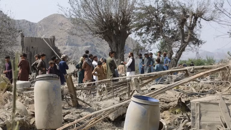 Afghanistan hứng chịu thiệt hại sau các cuộc tấn công của Pakistan.