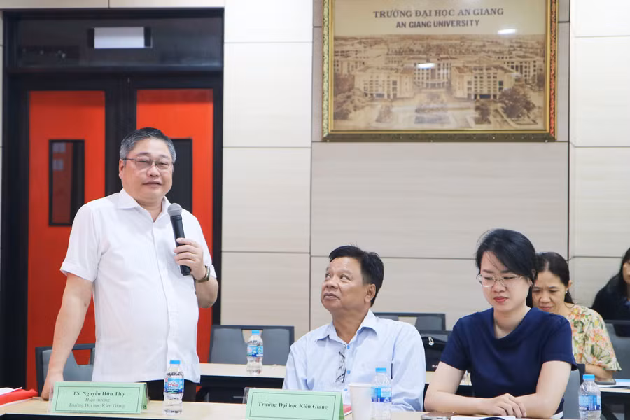 0-hoi-thao-agu-9.jpg
