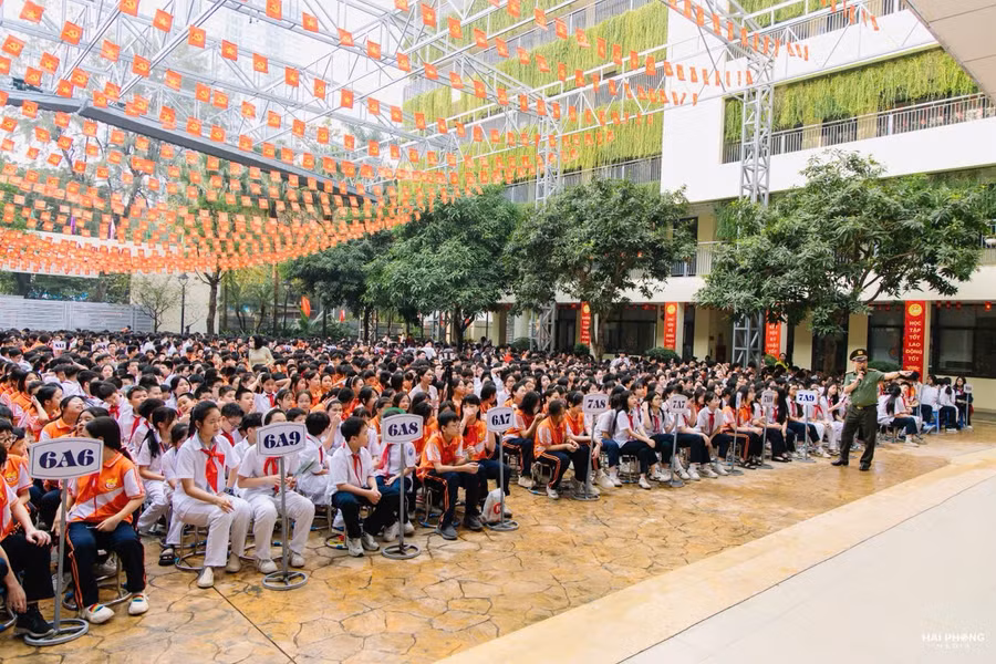 Hoạt động ngoại khoá ngày 26/10/2026 tại Trường THCS Khương Đình 1793068075839-1437513146487963006-g5081143553798920206-2644eac9a447f633febe5e46ec8da077.jpg